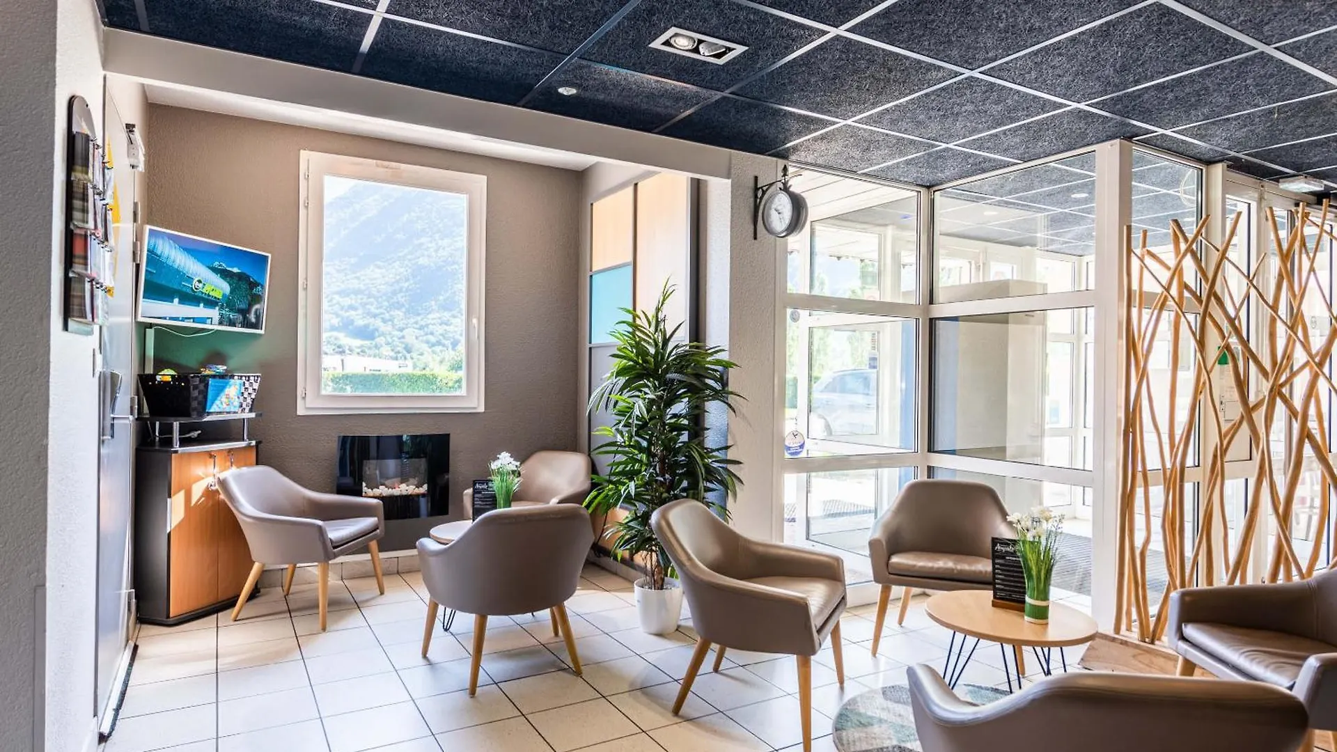 B&B HOTEL Saint Jean De Maurienne Sainte-Marie-de-Cuines